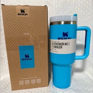 Stanley Quencher H2.O Tumbler - Sky Blue with White Lid